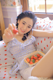 浪荡女天天不停挨CAO日常视频